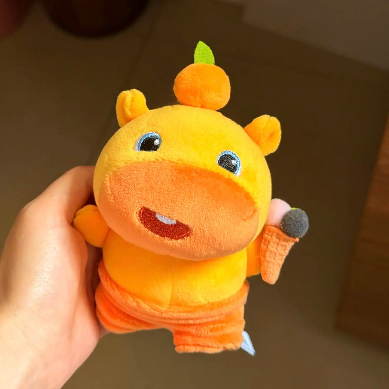 Genuine cute capybara lulu bag pendant cartoon cute yellow plush doll keychain pendant Bag Charm gift for girlfriend
