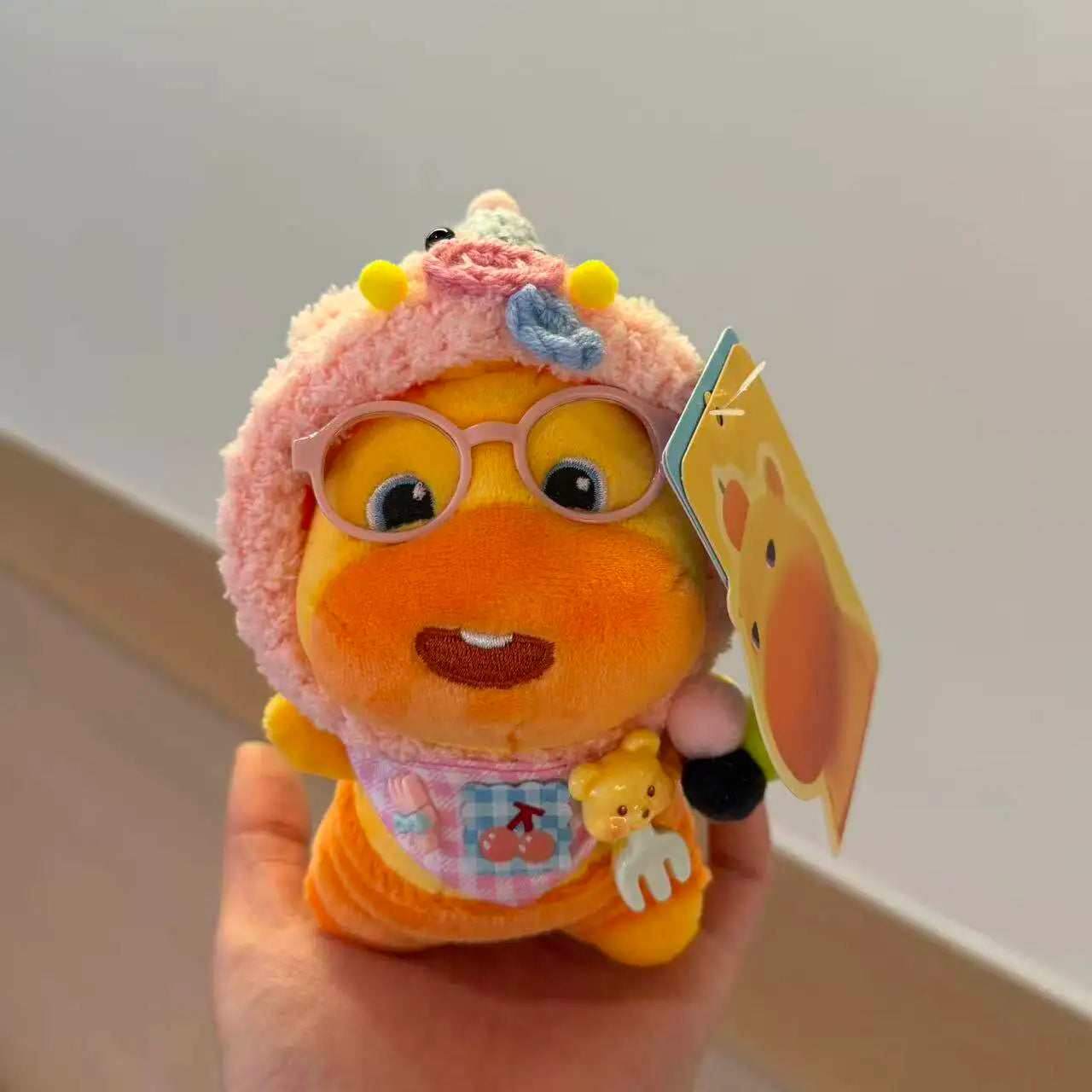 Genuine cute capybara lulu bag pendant cartoon cute yellow plush doll keychain pendant Bag Charm gift for girlfriend