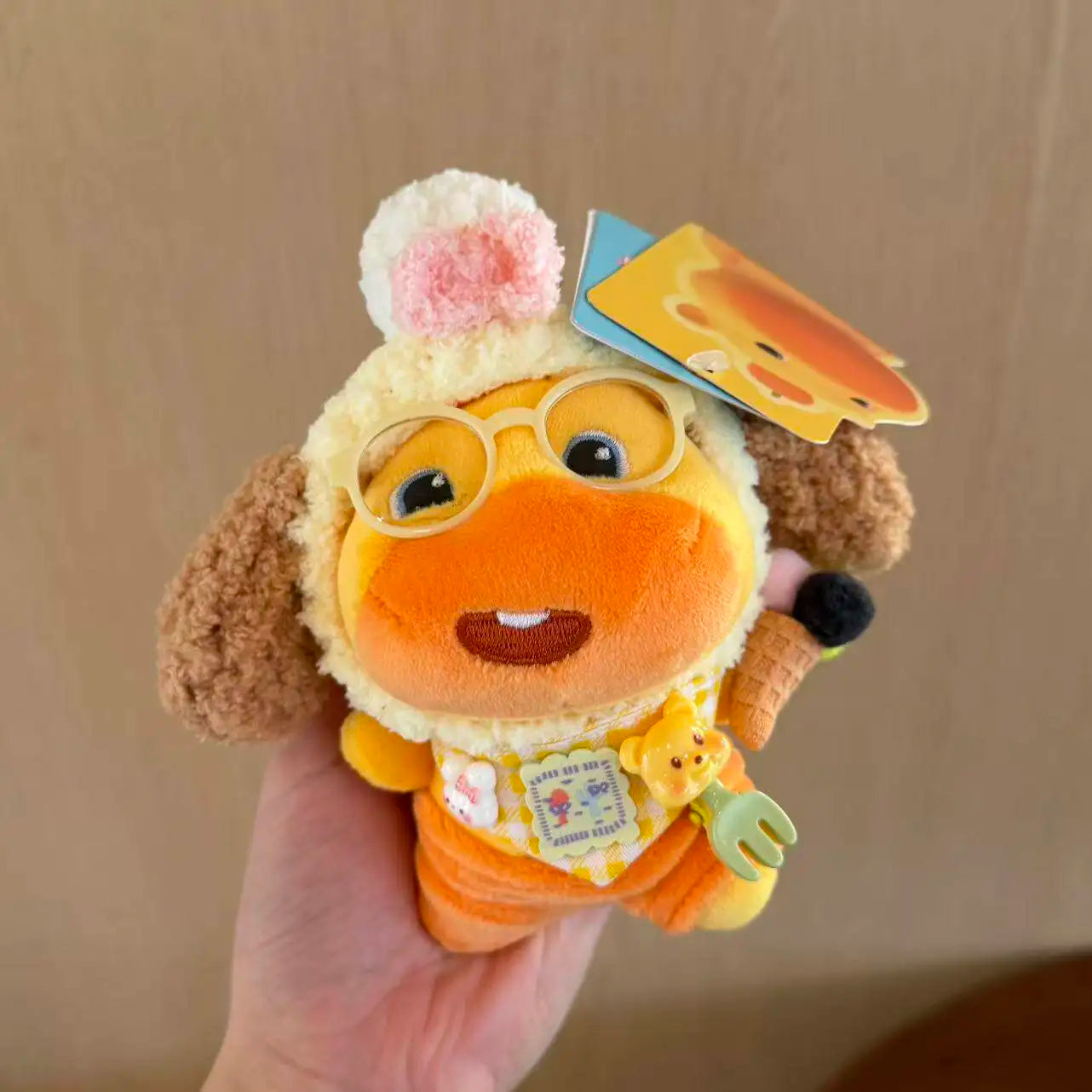 Genuine cute capybara lulu bag pendant cartoon cute yellow plush doll keychain pendant Bag Charm gift for girlfriend