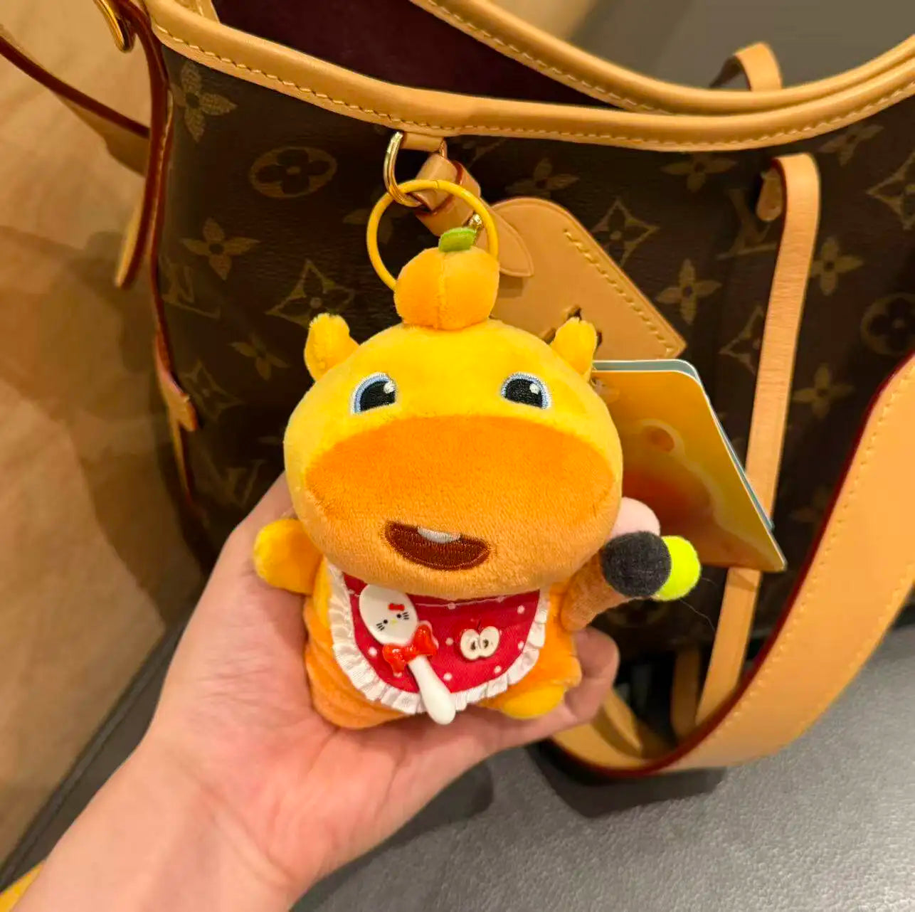 Genuine cute capybara lulu bag pendant cartoon cute yellow plush doll keychain pendant Bag Charm gift for girlfriend